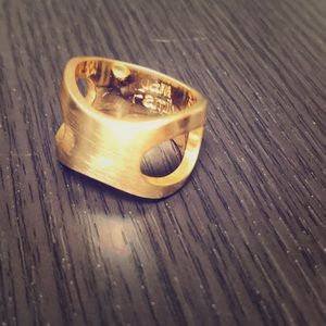 Lia Sophia Kiam Family gold tone ring sz 10